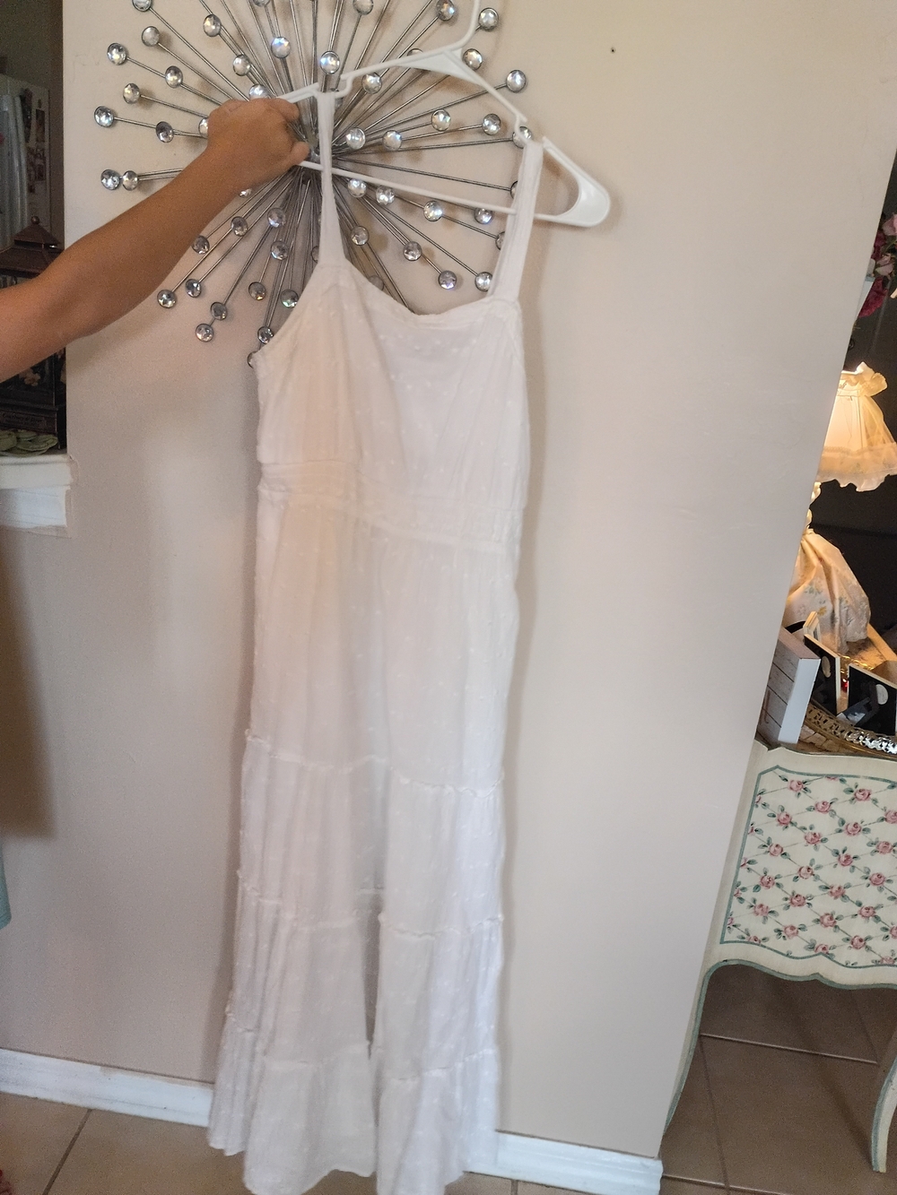 Women’s White Spaghetti-Strap Maxi Dress M/L